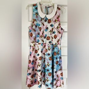 Large Sailor moon symbol dress.